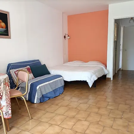 Studio Boulouris Avec Parking A 2 Minutes A Pied Des Plages Apartment